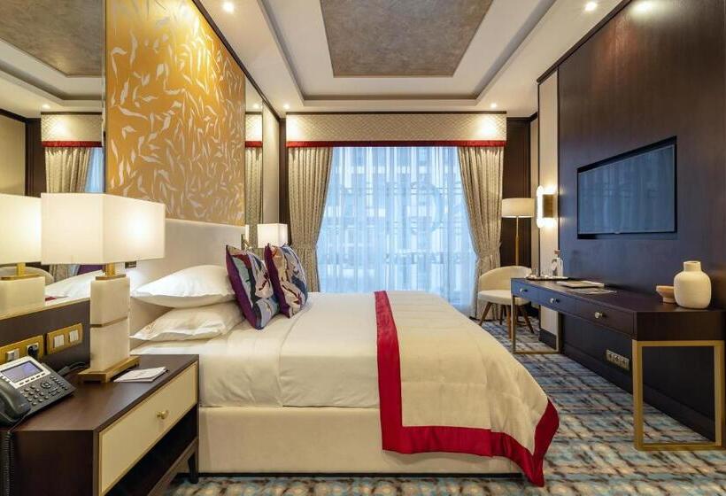 جناح, Soho Boutique