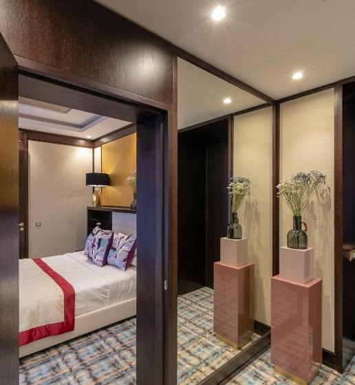 جناح إدارى, Soho Boutique