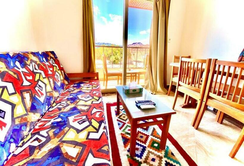 اتاق سوپریور یک تخته, Thecastle