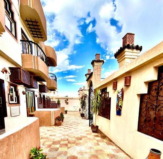 اتاق سوپریور یک تخته, Thecastle