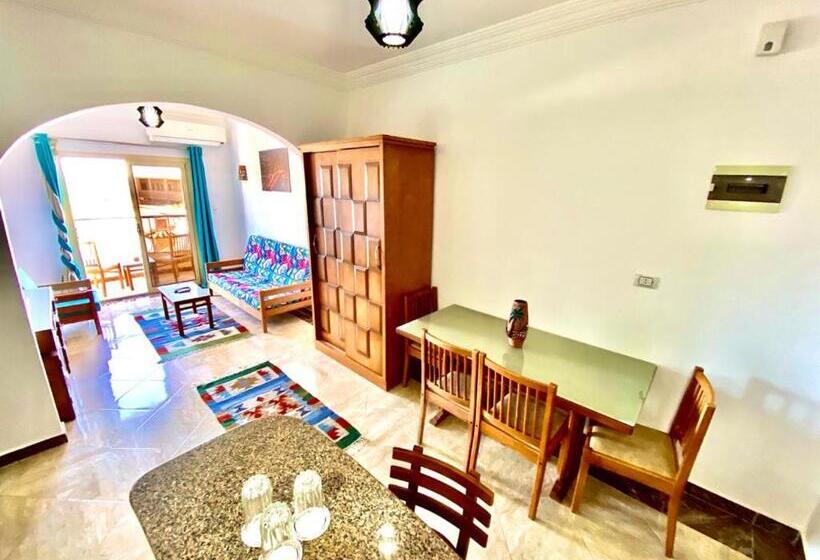 اتاق استاندارد با بالکن, Thecastle