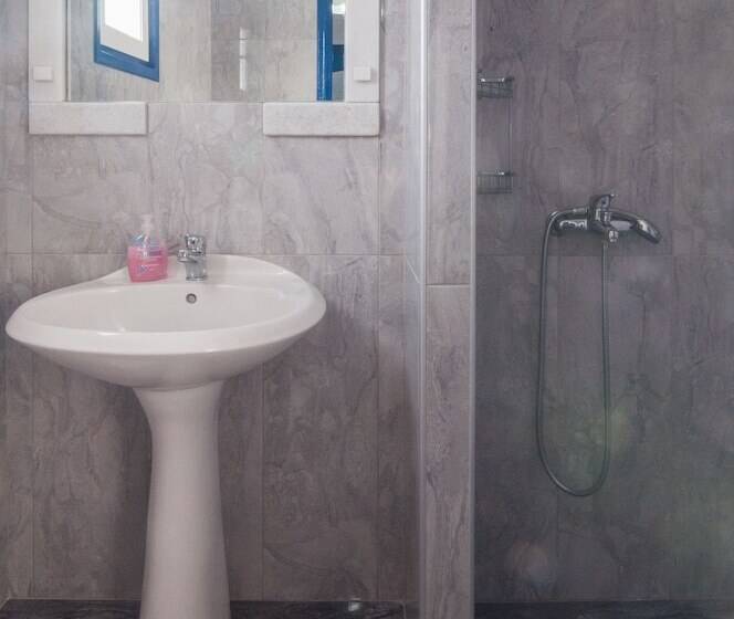 استودیوی استاندارد با چشم‌انداز دریا, Sunset