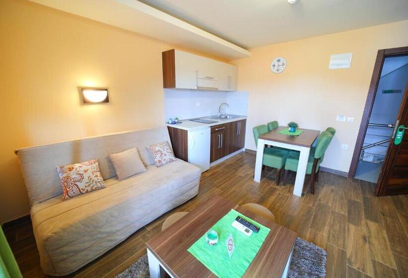 آپارتمان 1 خوابه, Vila Almax