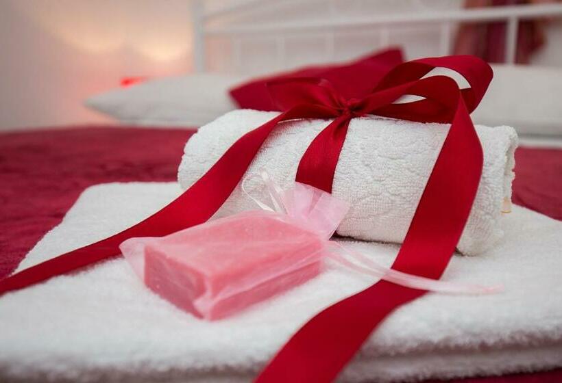 海の見える２ベッドルームアパートメント, Apartments And Room Lora