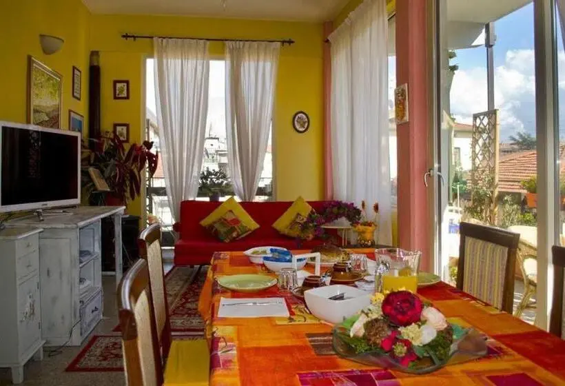 اتاق سه‌نفرۀ استاندارد با سرویس بهداشتی بیرون از اتاق, B&b San Lorentino House