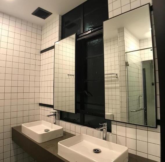 带阳台的豪华间, Kooning   Hostel