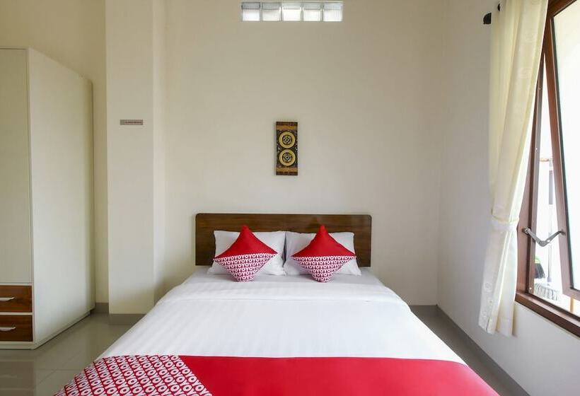 ファミリールーム, Oyo 3314 Syariah House