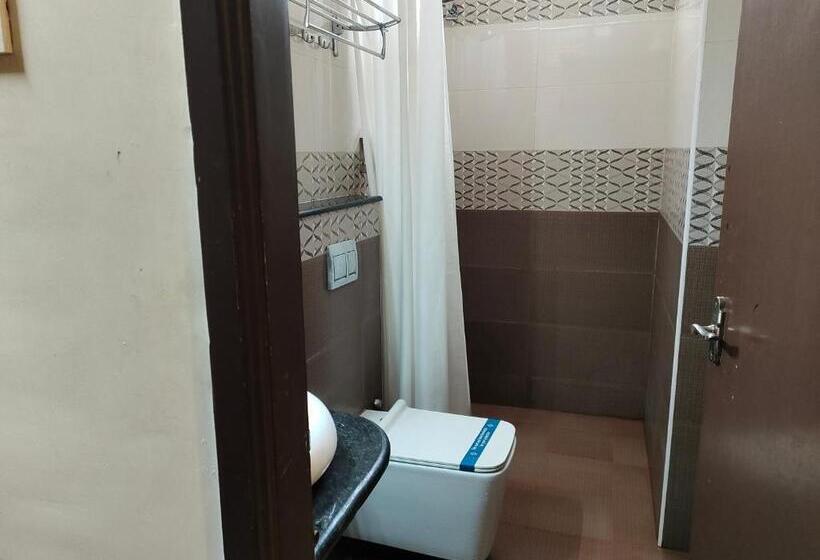 חדר סופריור עם מיטת קינג, Sma Grand Inn, Triplicane