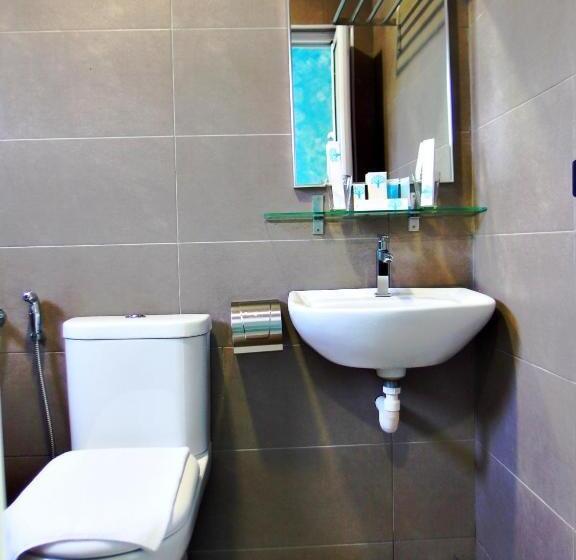 Трехместный Номер Базовый, Yew Boutique