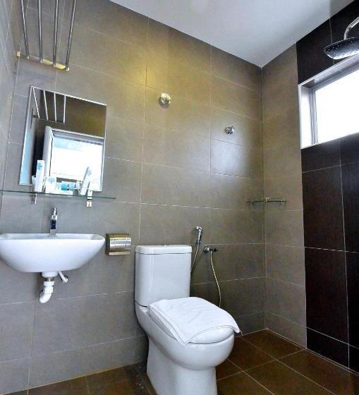 Семейный Номер, Yew Boutique