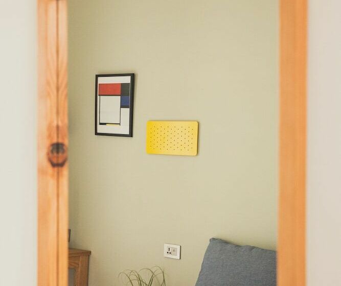 اتاق استاندارد, Boy Apartment