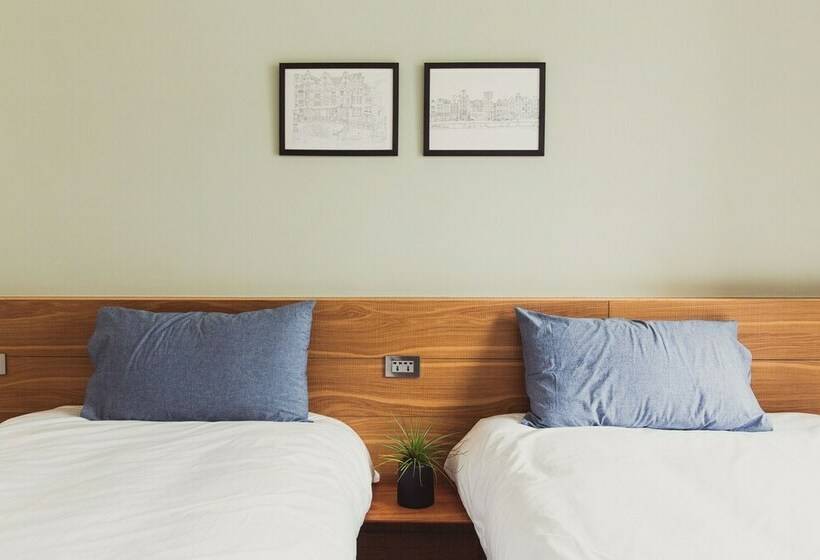 اتاق استاندارد, Boy Apartment