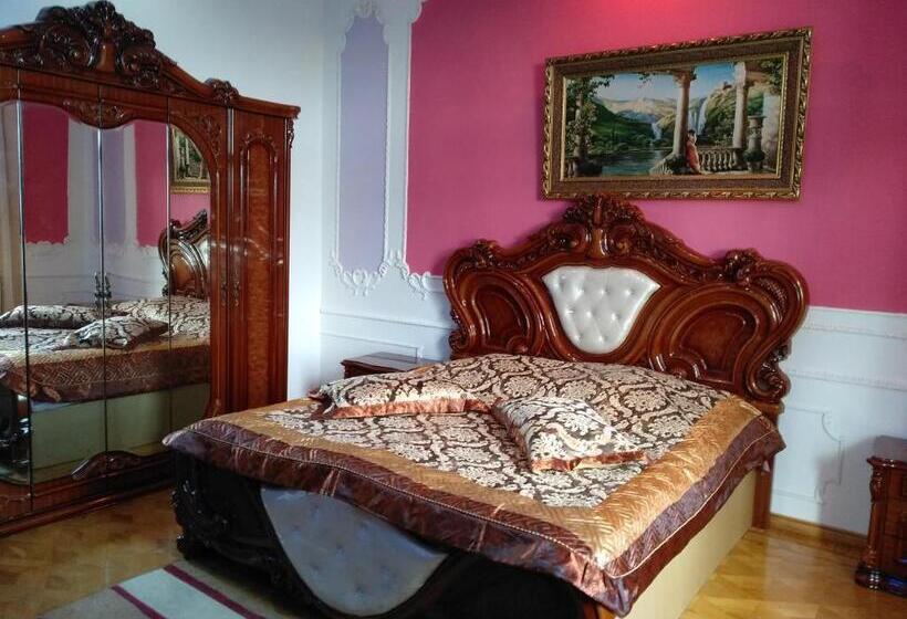 اتاق لوکس, Royal