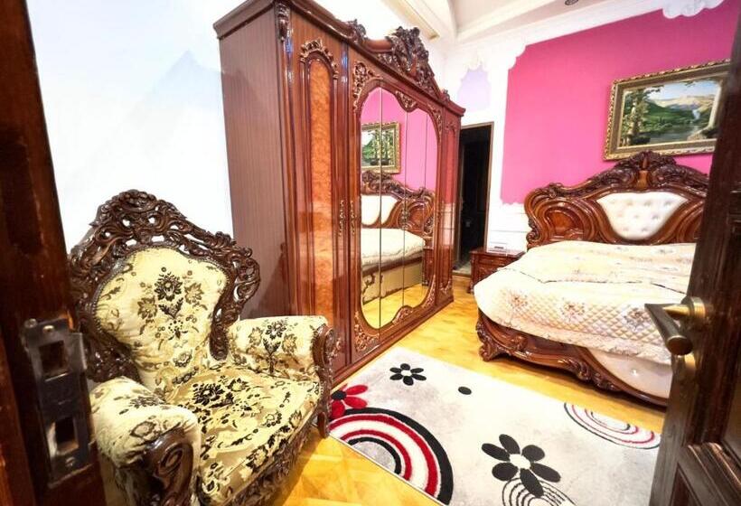 اتاق لوکس, Royal
