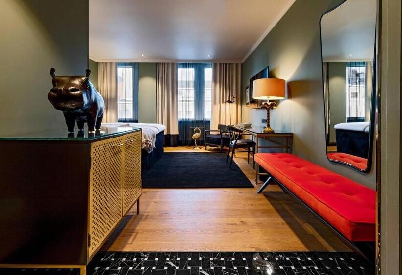 Номер Deluxe Кровать Кинг, U14, Autograph Collection