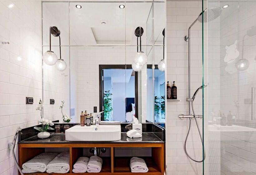 Номер Комфорт, U14, Autograph Collection