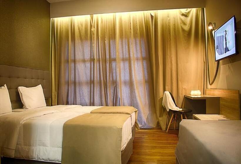 חדר סטנדרט לשלושה, Athlos