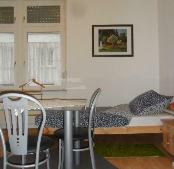 اتاق استاندارد با سرویس بهداشتی مشترک, Pension Hans Rastatt Baden Baden