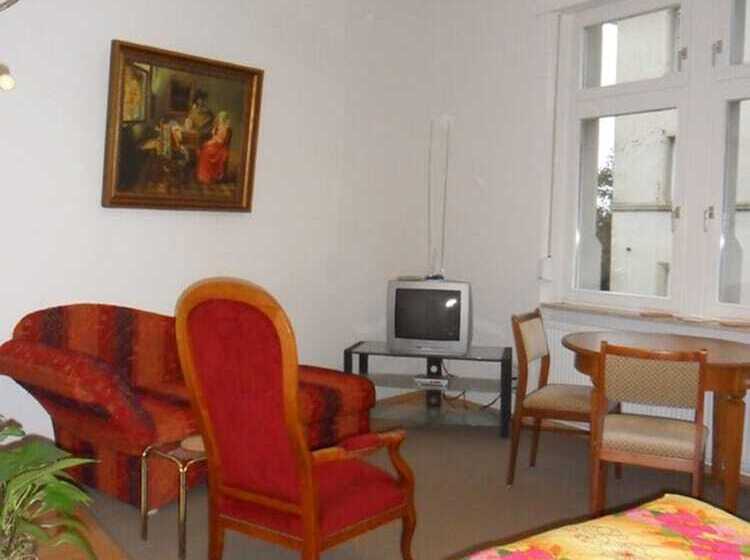 آپارتمان 1 خوابه, Pension Hans Rastatt Baden Baden