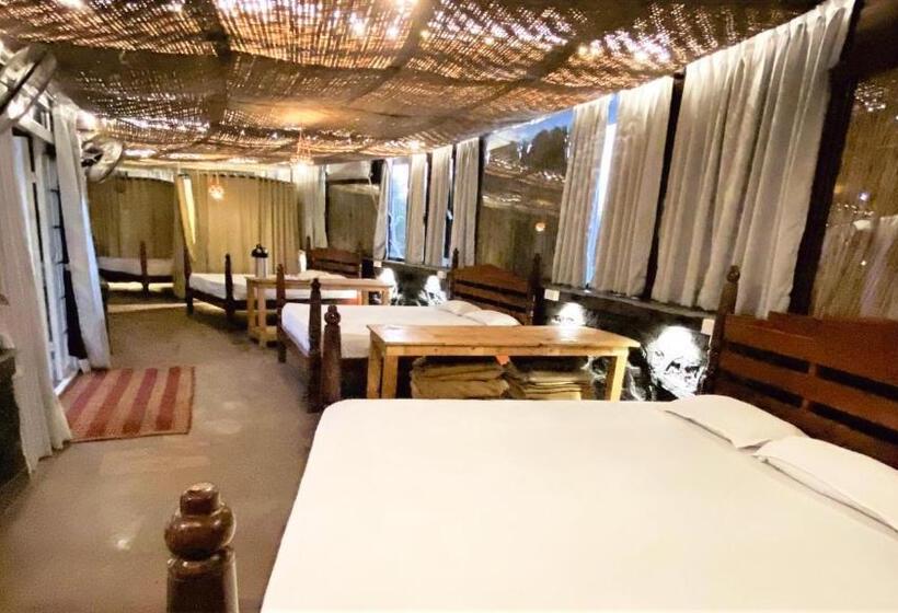 Бунгало Стандарт Вид на Сад, Aranyagiri Countryside Resort, Near Pune