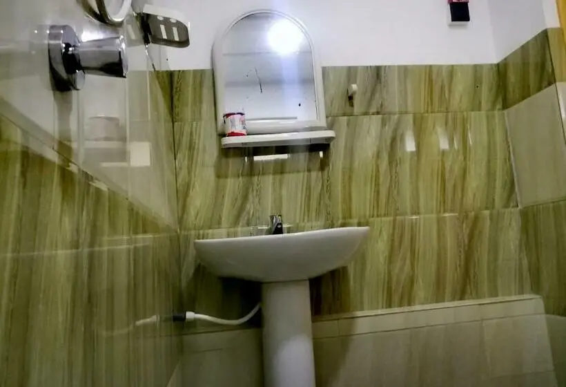 اتاق لوکس, Arani Homestay