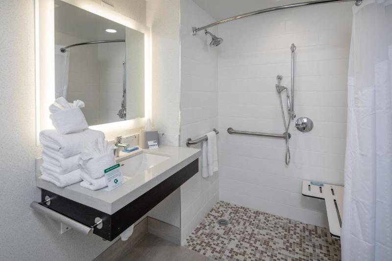 장애인을 위한 킹사이즈 침대 스탠다드 룸, Holiday Inn Express   Sunnyvale   Silicon Valley, An Ihg
