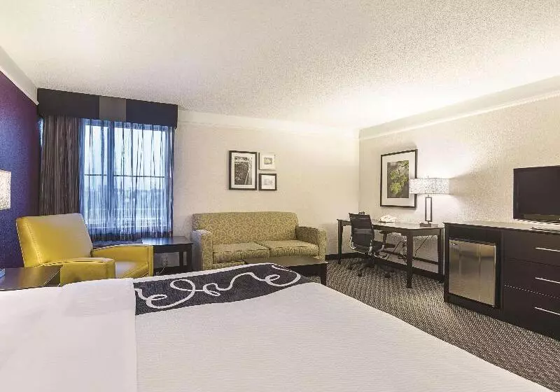 キングサイズベッドのエクゼクティブルーム, La Quinta By Wyndham Plantation At Sw 6th St
