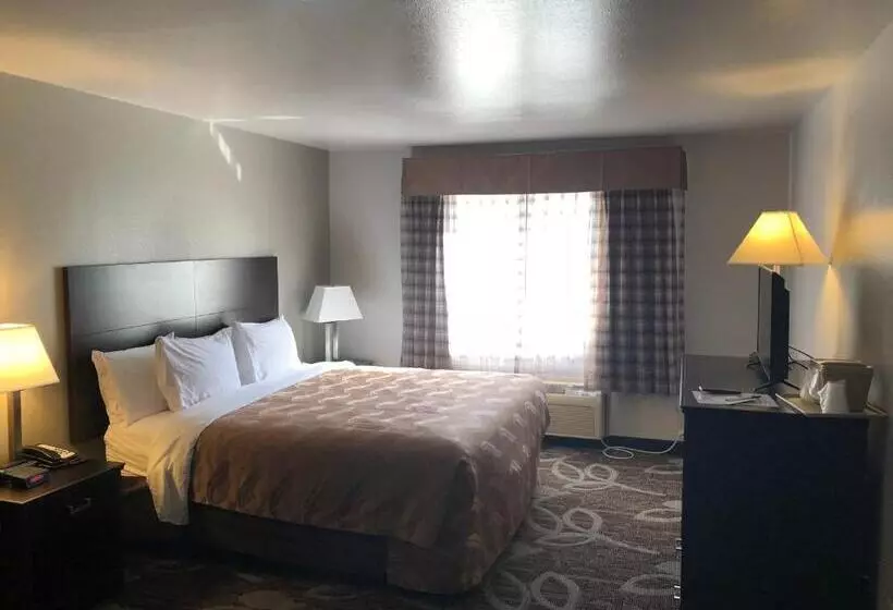 キングサイズベッドのスタンダードルーム, Quality Inn Spanish Fork North