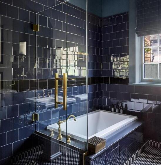 جناح بريميوم, The Vanderbilt, Auberge Resorts Collection