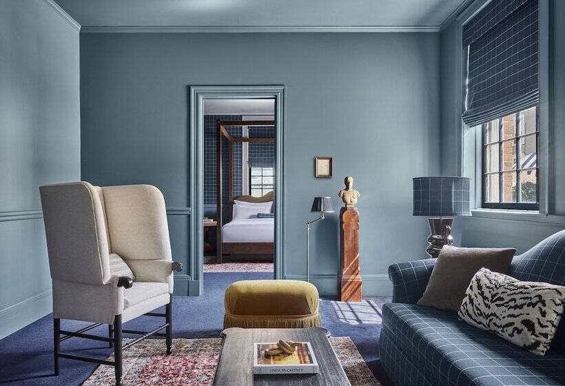 جناح, The Vanderbilt, Auberge Resorts Collection