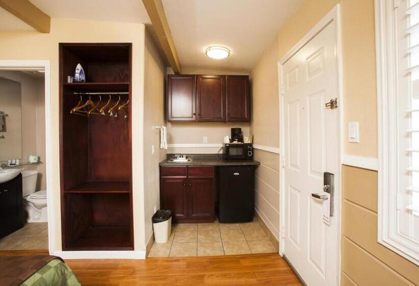 חדר סטנדרט, Tri Valley Inn & Suites