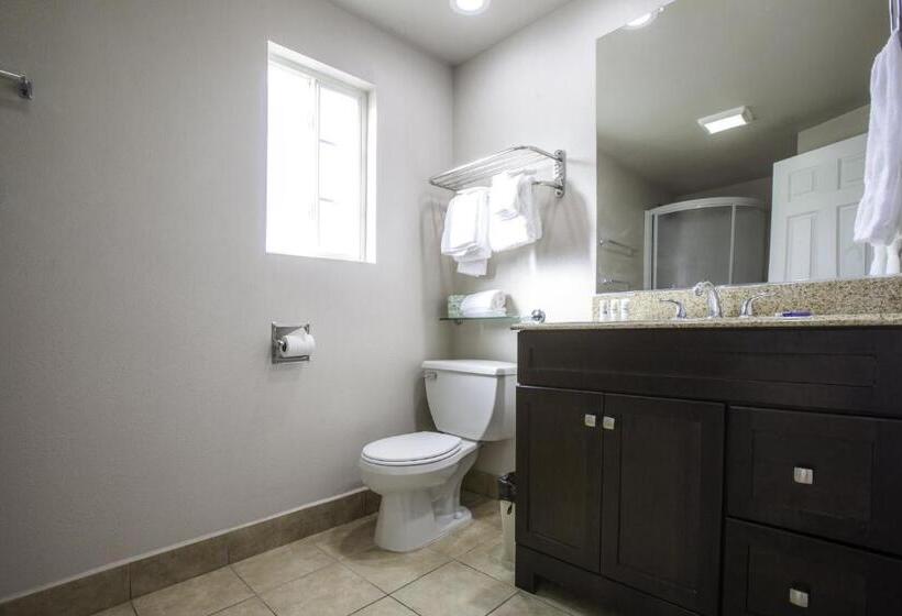 סוויטה, Tri Valley Inn & Suites