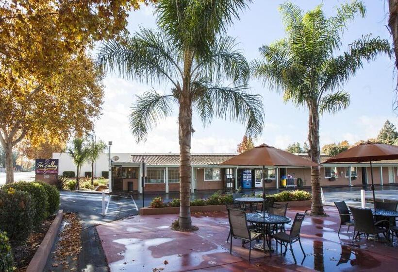 חדר סטנדרט, Tri Valley Inn & Suites