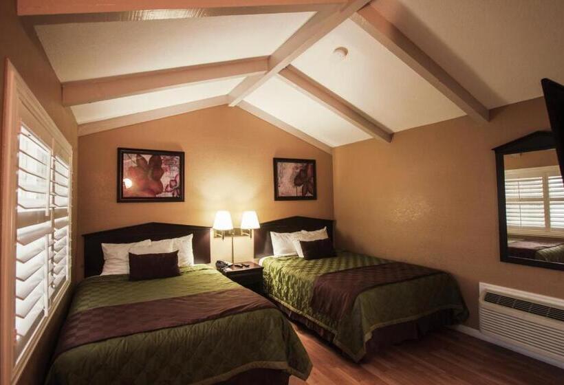 Номер Стандарт, Tri Valley Inn & Suites