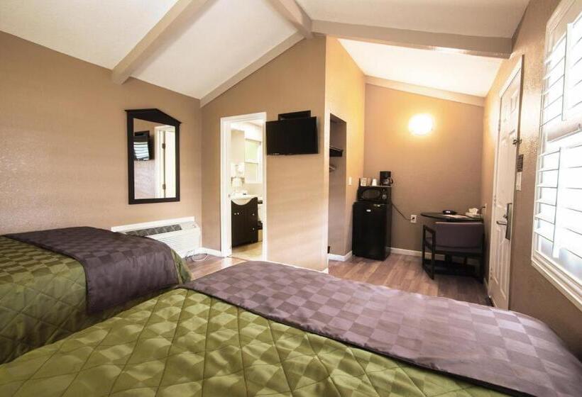 חדר סטנדרט, Tri Valley Inn & Suites