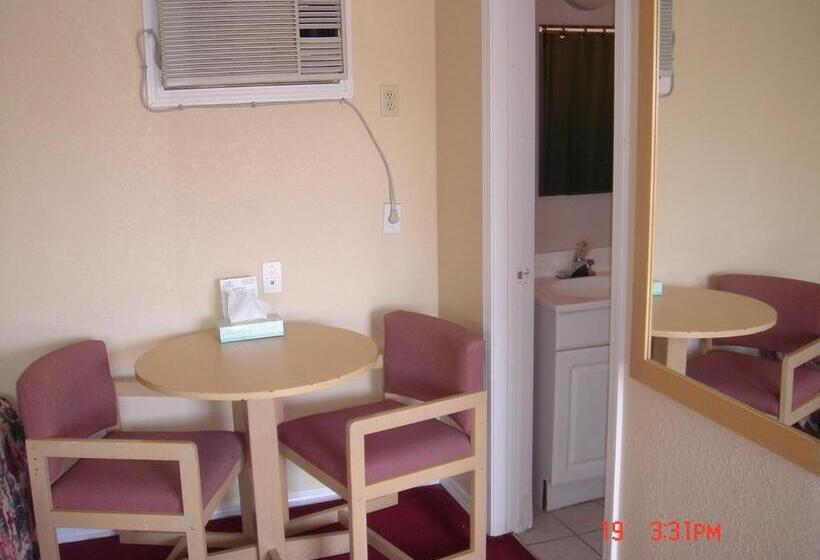 חדר סטנדרט, Tri Valley Inn & Suites