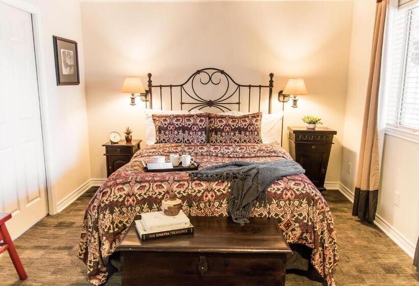 جناح, Vineyard Court Designer Suites