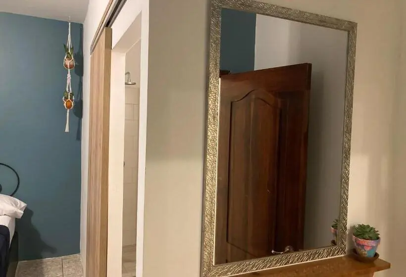 اتاق اساندارد با چشم‌انداز جانبی به دریا, El Nido Boutique B&b
