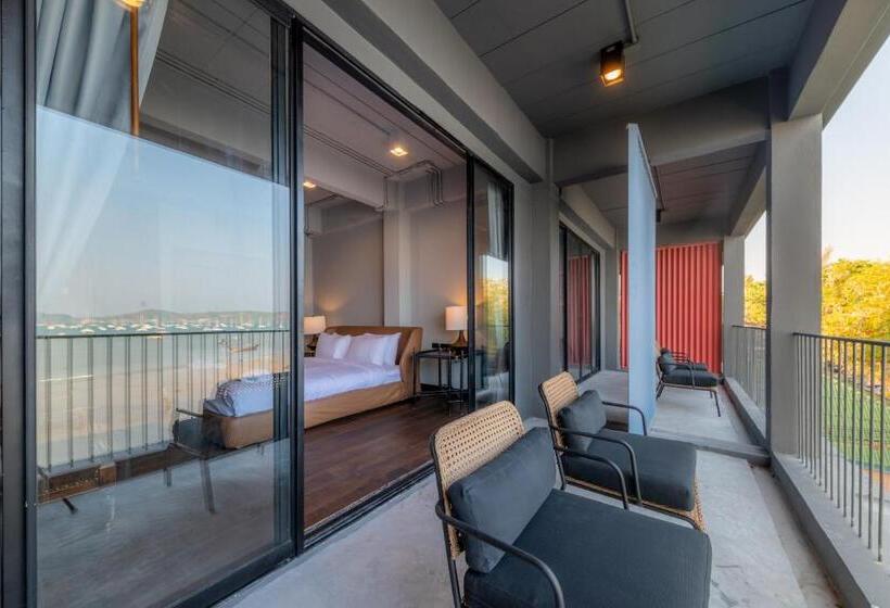 اتاق استاندارد با چشم‌انداز دریا, Arch39 Phuket Beach Front   Sha Plus
