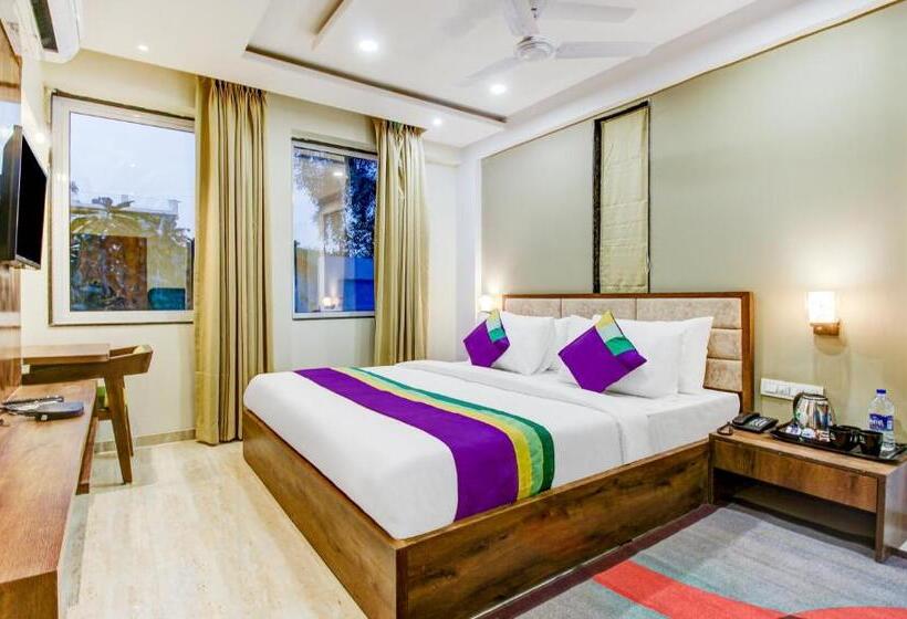 Deluxe Zimmer, Treebo The Pavilion, Railway Station