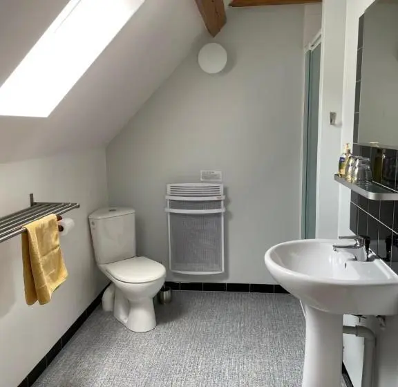 デラックスの4人部屋, L Ancienne Ecole Du Villard