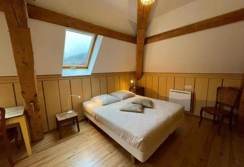 デラックスの4人部屋, L Ancienne Ecole Du Villard