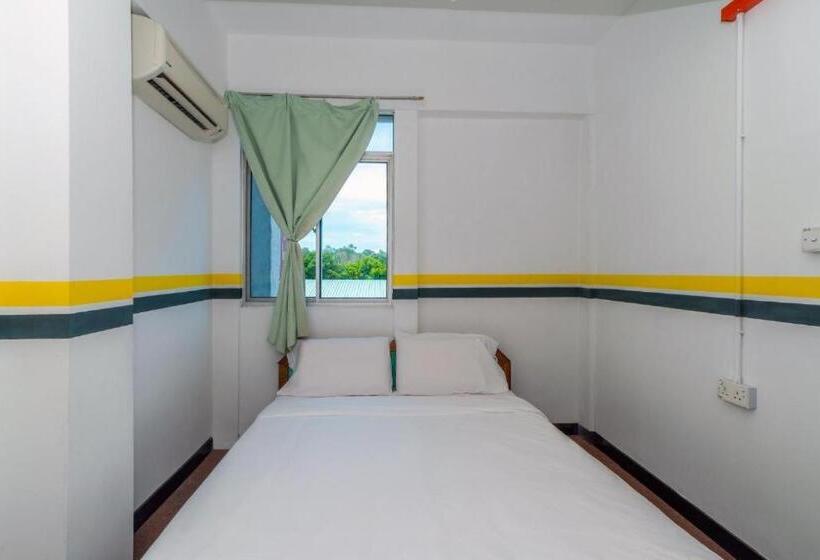 חדר סטנדרט חדר אמבטיה משותף, Spot On 89936 Sutera Inn