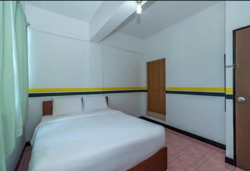 חדר סופריור עם מיטת קינג, Spot On 89936 Sutera Inn