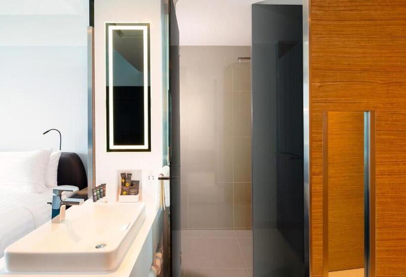 Номер Deluxe Вид на Море, Novotel Marina Sriracha