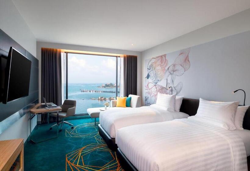 Номер Deluxe Вид на Море, Novotel Marina Sriracha