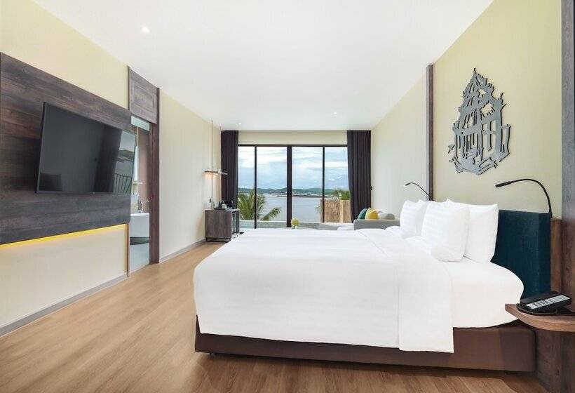 ویلای 2 خوابه, Novotel Marina Sriracha