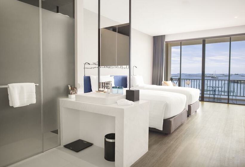 Номер Deluxe Вид на Море, Novotel Marina Sriracha