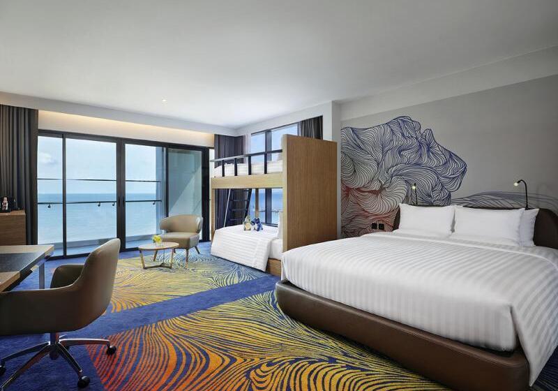 Люкс Кровать Кинг, Novotel Marina Sriracha