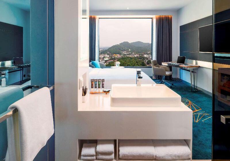 Номер Superior Кровать Кинг, Novotel Marina Sriracha